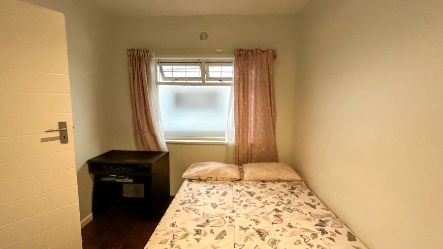 2 Bedroom Property for Sale in Wynberg Western Cape